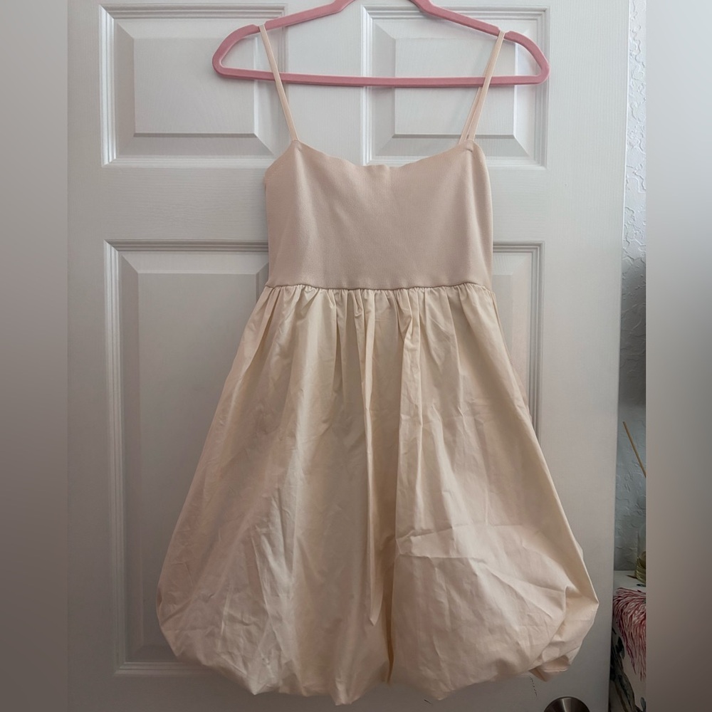 Zara Cream Balloon Skirt Dress